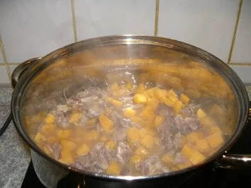 Rezept: Steckrübeneintopf mit Gänsefleisch "veredelt" Bild Nr. 4 Steckrübeneintopf mit Gänsefleisch "veredelt" - Rezept - Bild Nr. 4