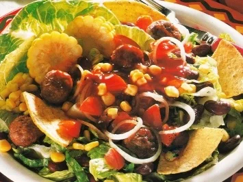 Mexikosalat mit Hackbällchen - Rezept