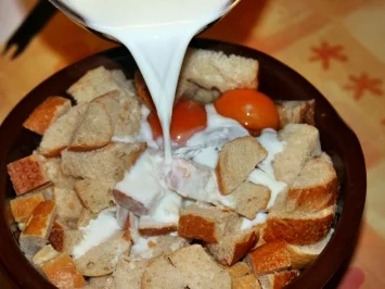 Semmelknödel am Stück - Rezept