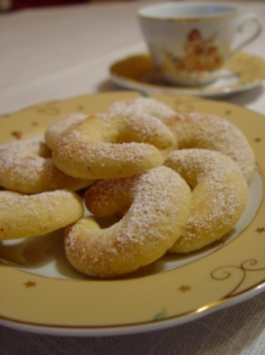 Bilder für Plätzchen : Wiener Vanillekipferl - Rezept