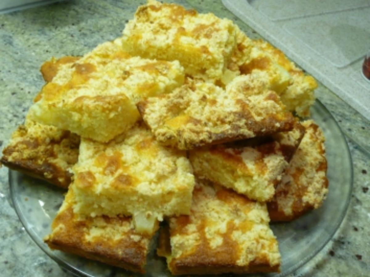 Ananaskuchen vom Blech mit Streusel - Rezept - kochbar.de