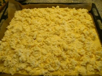 Rezept: Ananaskuchen vom Blech mit Streusel Ananaskuchen vom Blech mit Streusel - Rezept