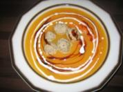 Limonen-Möhrensuppe mit Hackbällchen - Rezept