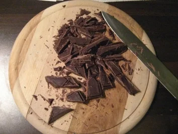 Biskuitroulade mit Pariser Creme - Rezept - Bild Nr. 2