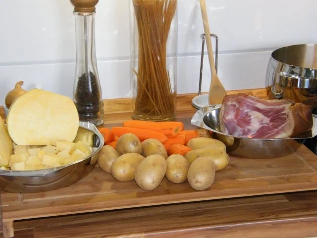 Rezept: Eintöpfe : Steckrüben - Eintopf wie ich es koche Bild Nr. 2 Eintöpfe : Steckrüben - Eintopf wie ich es koche - Rezept - Bild Nr. 2