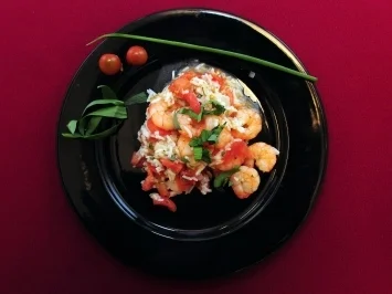 Garnaaltjes in de Estragon-Knoflook-Tomaten-Rijst (Simone Rethel Heesters) - Rezept