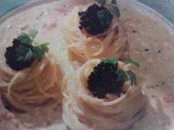 Rezept: Spaghetti al rosa nero Spaghetti al rosa nero - Rezept