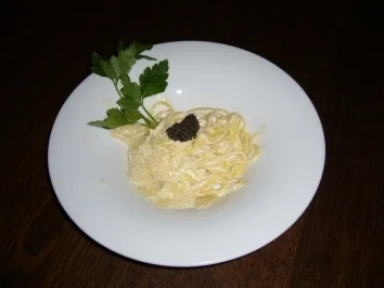 Rezept: Spagetti mit Kaviar an Frischkäserahmsoße Spagetti mit Kaviar an Frischkäserahmsoße - Rezept