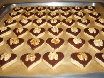 Rezept: Walnussherzen Walnussherzen - Rezept
