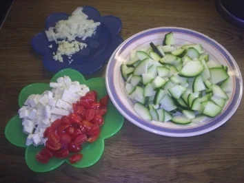 Rezept: Nudeln - Nudel-Zucchini-Pfanne mit Mozzarella Bild Nr. 2 Nudeln - Nudel-Zucchini-Pfanne mit Mozzarella - Rezept - Bild Nr. 2