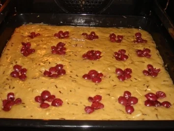 Versunkener Kirschlebkuchen - Rezept