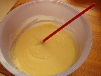 Eierlikör-Guglhupf - Rezept