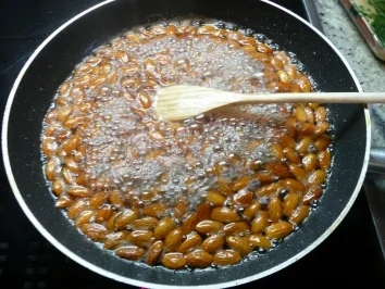 Rezept: Gebrannte Mandeln Gebrannte Mandeln - Rezept