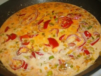 Käsetortellini in Paprikasauce - Rezept