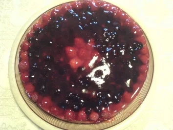 Himbeer-Heidelbeer-Torte "Advent" - Rezept
