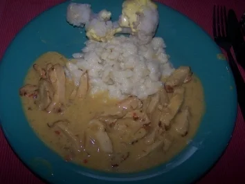 Rezept: Hänchenstreifen in Mango-Curry-Sahne Hänchenstreifen in Mango-Curry-Sahne - Rezept