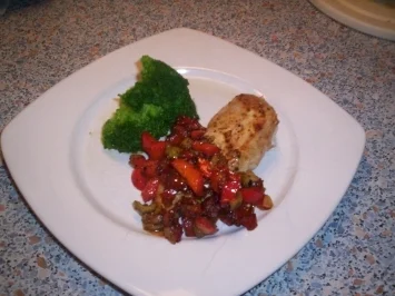 Hähnchenbrust mit Paprika und getrockneten Tomaten - Rezept