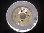 Rezept: Allgäuer Käsesuppe mit Kräutern und Leberknödeln Allgäuer Käsesuppe mit Kräutern und Leberknödeln - Rezept