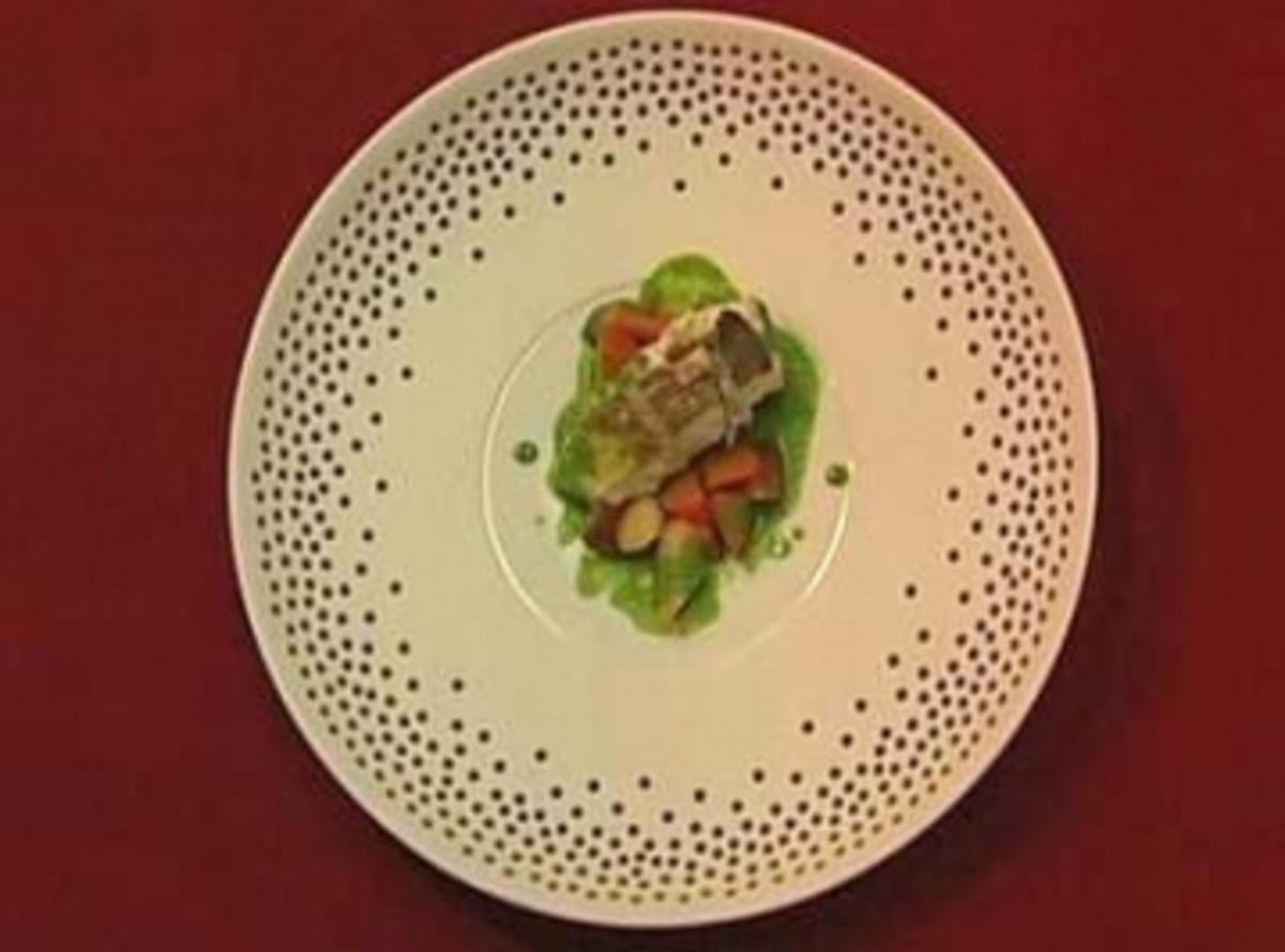 Kabeljau auf Korianderkarotten mit Petersilien-Ingwer-Sauce (Fiona Erdmann) - Rezept
