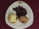 Mascarpone-Mousse mit Amarettokirschen und Nougat-Topfenknödel - Rezept
