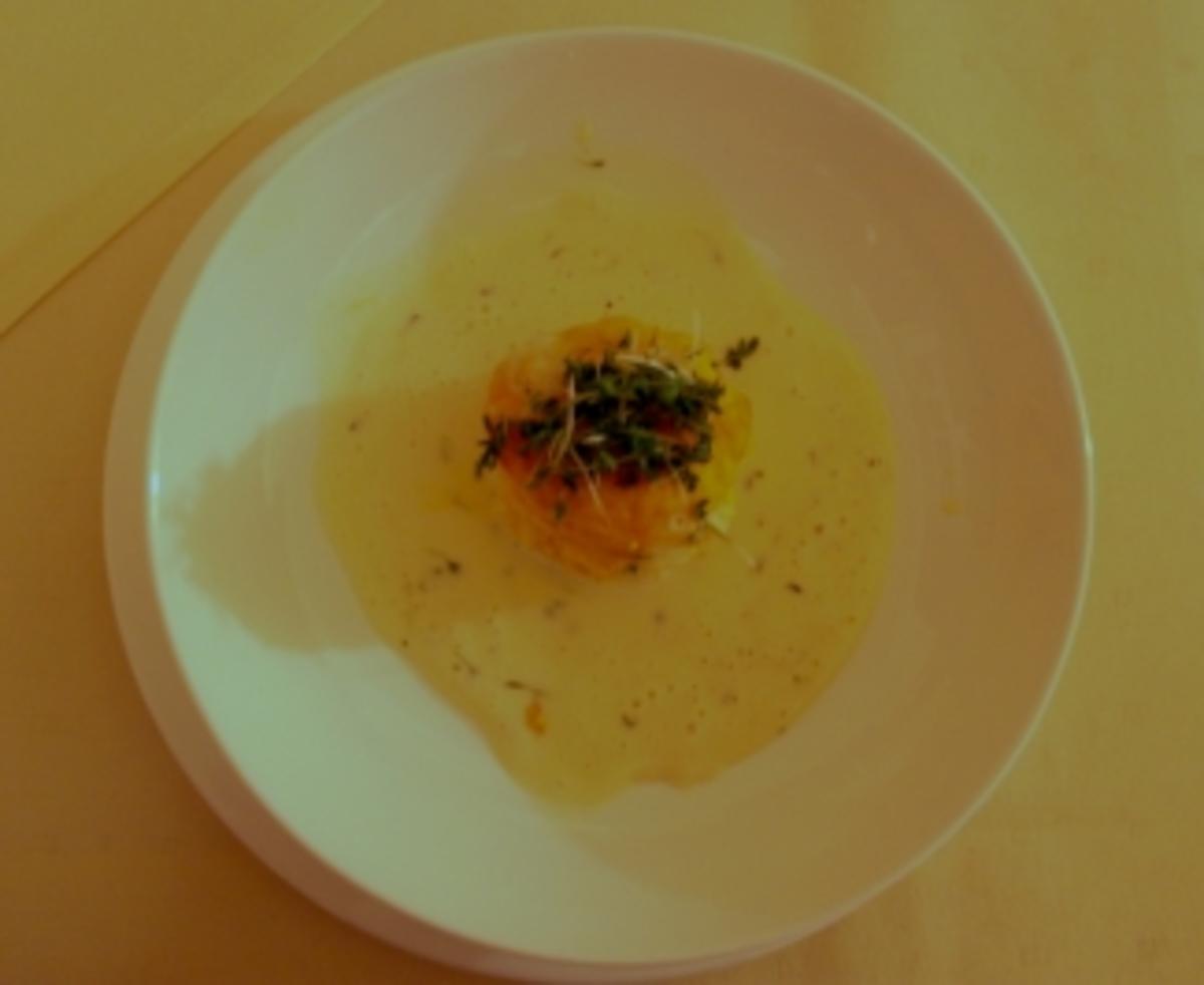 Möhrenflan mit Kressesahne - Rezept mit Bild - kochbar.de