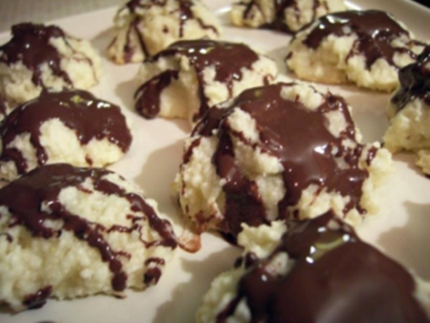 Plätzchen: Kokos Frischkäse Kekse - schnell & einfach - 386 kcal/100g Plätzchen: Kokos Frischkäse Kekse - schnell & einfach - 386 kcal/100g