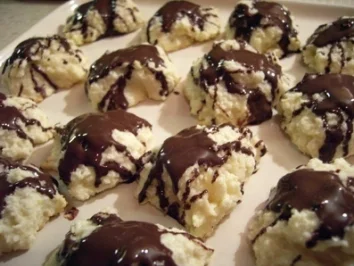 Rezept: Plätzchen: Kokos-Frischkäse-Kekse Bild Nr. 6 Plätzchen: Kokos-Frischkäse-Kekse - Rezept - Bild Nr. 6