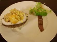 Südseetraum aus Pute in Pfirsichsoße mit Salat und Cashewkernen - Rezept