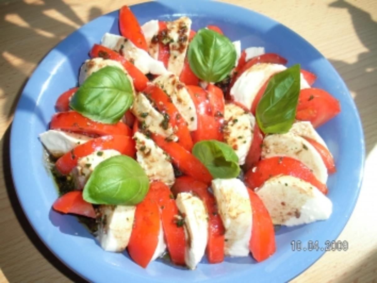 Tomaten- Mozarella- Salat - Rezept