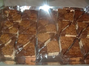 Rezept: Mini-Nussecken Mini-Nussecken - Rezept