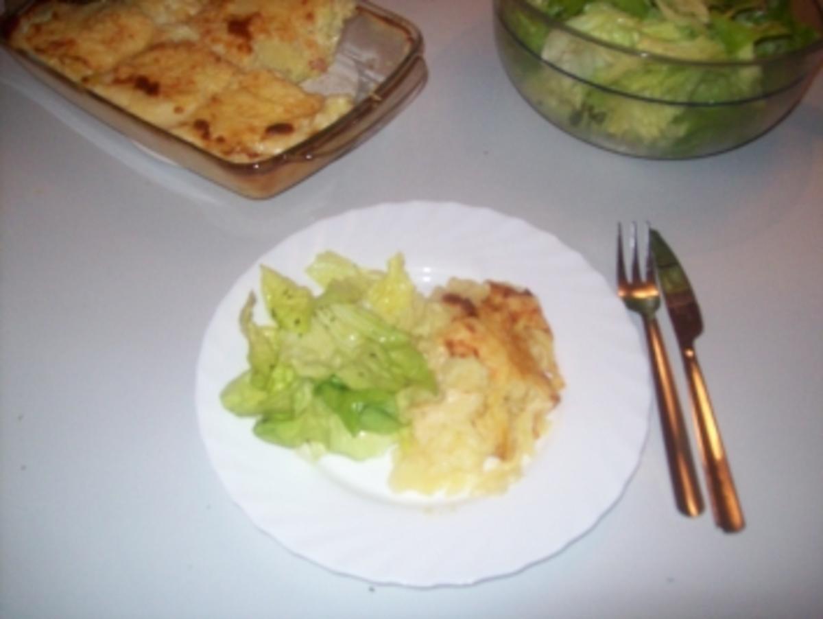 Kartoffelgratin und Salat - Rezept