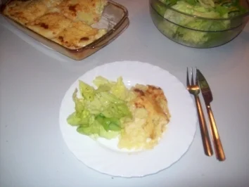 Kartoffelgratin und Salat - Rezept