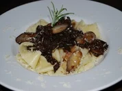 Geschnetzeltes vom Reh in Balsamico auf Parpadelle - Rezept