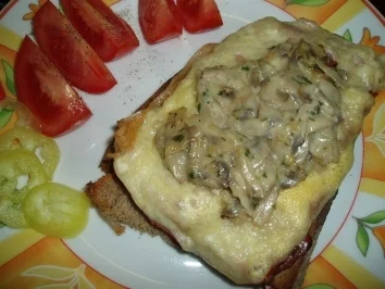 Rezept: Schwarzbrottoast auf Försterart Schwarzbrottoast auf Försterart - Rezept