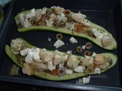 Zucchini mit Käse-Brot Füllung - Rezept
