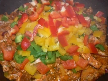 Gyros-Schweinegeschnetzeltes nach Kräuterhexen-Art - Rezept