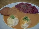 Schmorbraten mit Rotkohl und Semmelknödel - Rezept