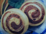 Zweifarbige Hefeschnecken - Rezept