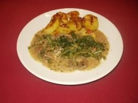 Schweinsschulter mit Fisolengemüse - Rezept