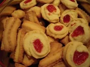 Rezept: Spritzgebäck mit Mandeln und Frischkäse Spritzgebäck mit Mandeln und Frischkäse - Rezept