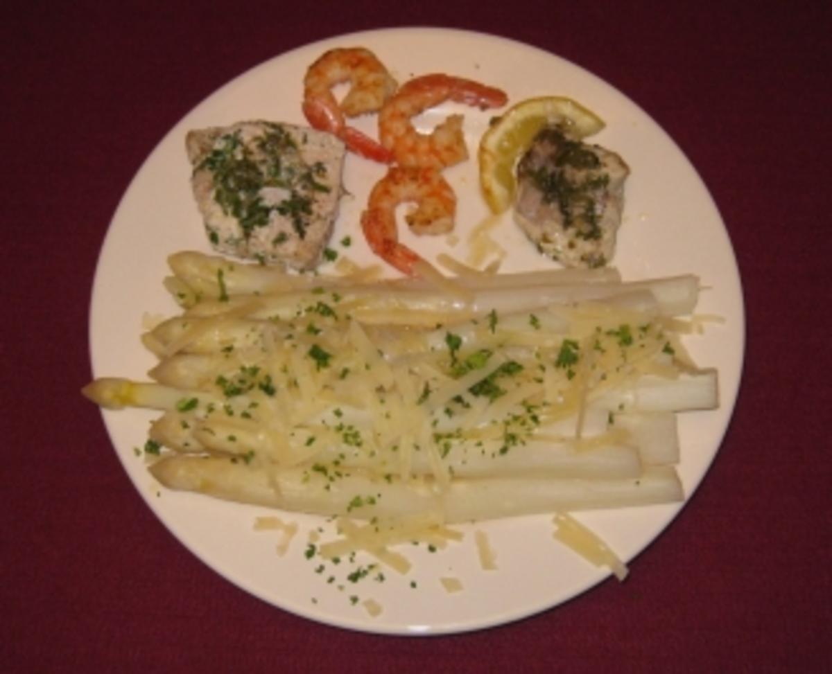 Spargel mit Parmesan und einer Fischvariation - Rezept