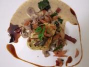 Saure Kalbsnieren an Serviettenknödeln und Mangoldgemüse - Rezept