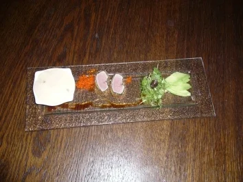 Gebackenes Sushi mit Soja-Mayonnaise an Shizo-Salat - Rezept