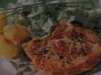 Rezept: Kotelett mit Rahm-Wirsing Kotelett mit Rahm-Wirsing - Rezept