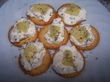 Birnen-Cracker mit Geflügelcreme - Rezept