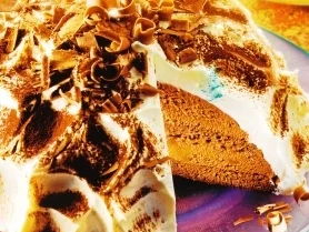 Rezept: Sahnige Kuppeltorte Sahnige Kuppeltorte - Rezept