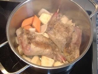 Rezept: Kaninchenkeule mit Bier-Senf-Sauce Bild Nr. 3 Kaninchenkeule mit Bier-Senf-Sauce - Rezept - Bild Nr. 3