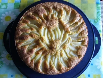 Rezept: Torten: Mars-Birnen-Torte Bild Nr. 5 Torten: Mars-Birnen-Torte - Rezept - Bild Nr. 5