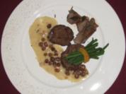 Rezept: Filetröllchen in Bier-Rosinensoße mit Schwarzbrotknödel Filetröllchen in Bier-Rosinensoße mit Schwarzbrotknödel - Rezept