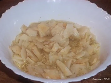 Selleriesalat nach meiner Art - Rezept